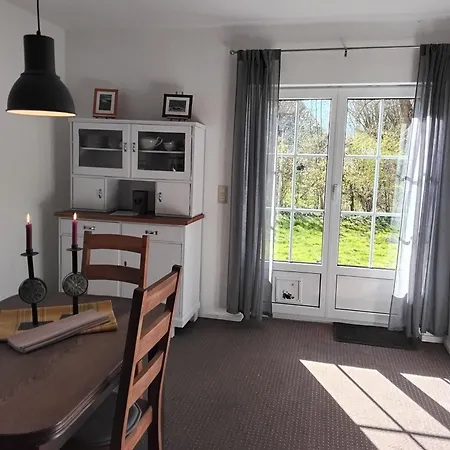 Holiday home Auf Zwei Etagen Mit Gartennutzung Norderfriedrichskoog
