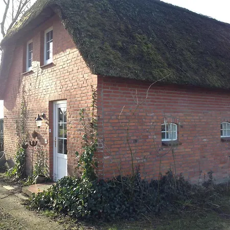 Ferienhaus Auf Zwei Etagen Mit Gartennutzung Norderfriedrichskoog